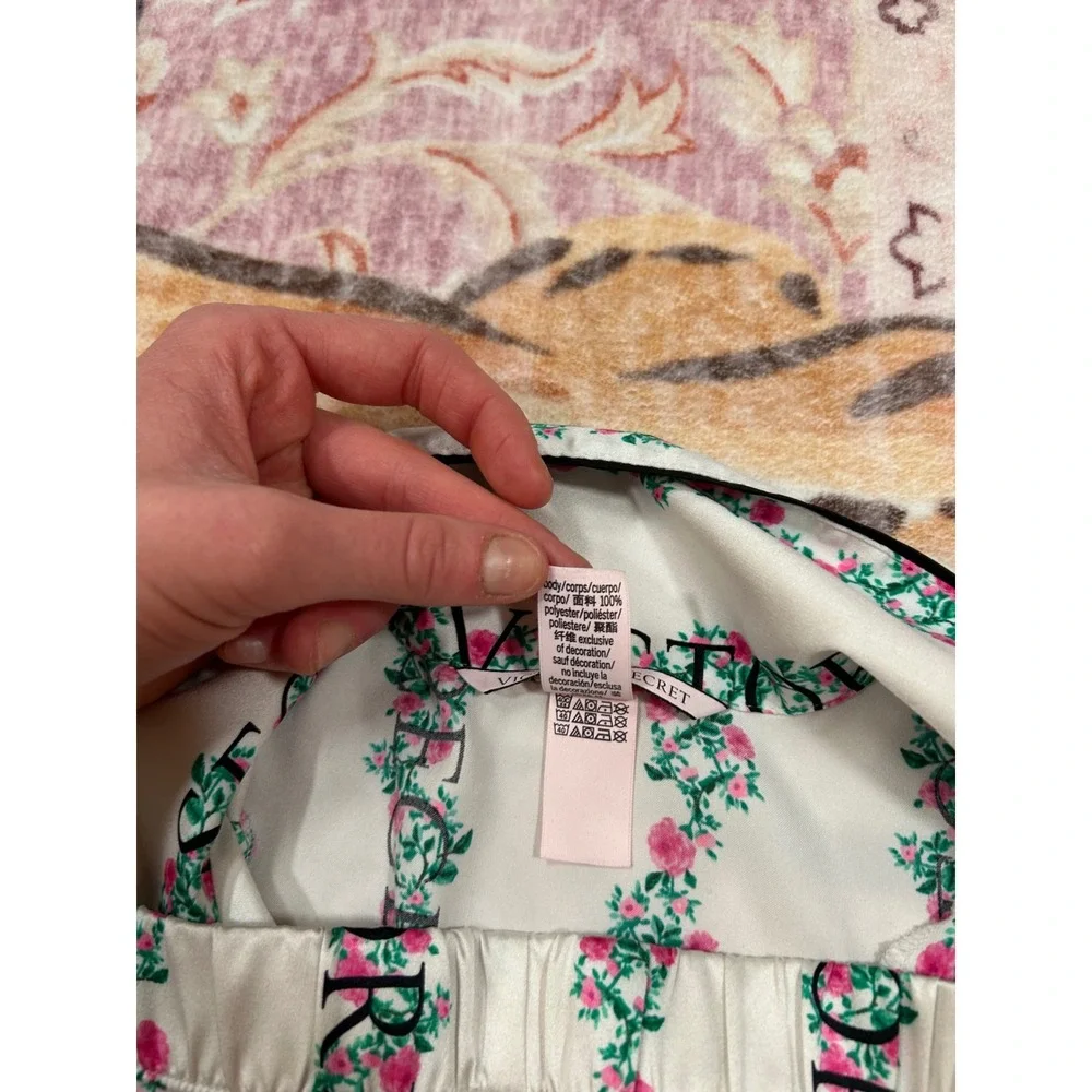 Victorias Secret tiny stain